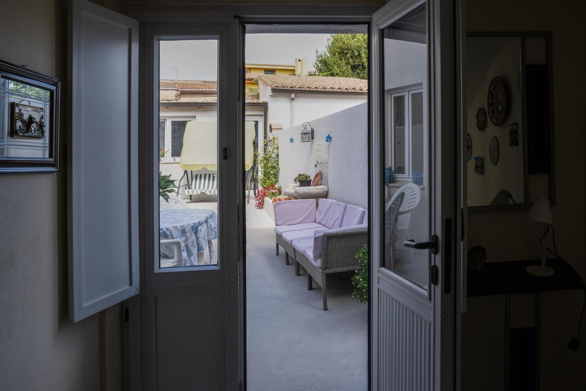 Casa Nonna Ica Villa Tresnuraghes ภายนอก รูปภาพ